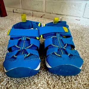 Cat & Jack size 10 sandals